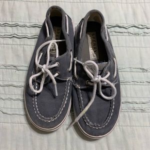 Boys navy Sperrys